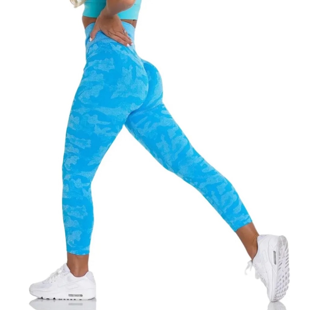 NVGT Camo Seamless Leggings Confort Waistband Caribbean Cyan Blue Medium  🩵